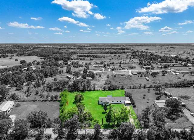 Property at 3251 County Road 103, Kaufman, TX 75142, 4 beds, 2.5 baths