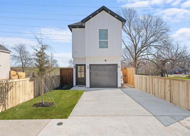 Property at 418 N Moore St, Dallas, TX 75203, 3 beds, 2.5 baths