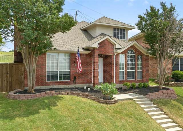 Property at 4100 Creekhollow Dr, Carrollton, TX 75010, 3 beds, 2 baths