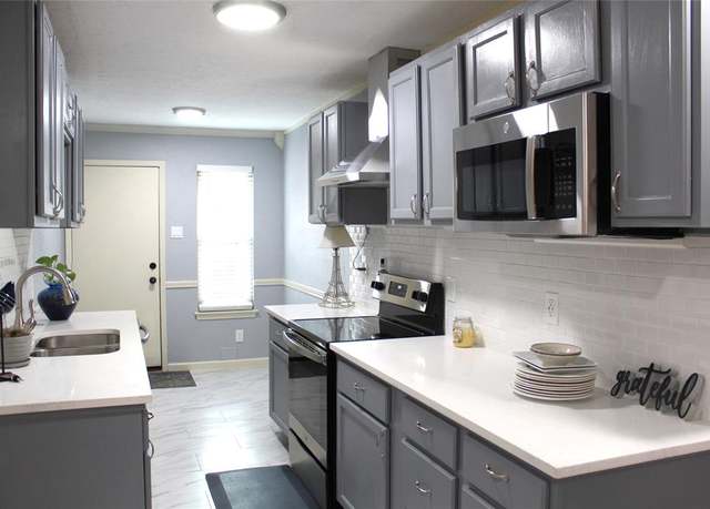 Property at 13561 Waterfall Way, Dallas, TX 75240, 3 beds, 2 baths