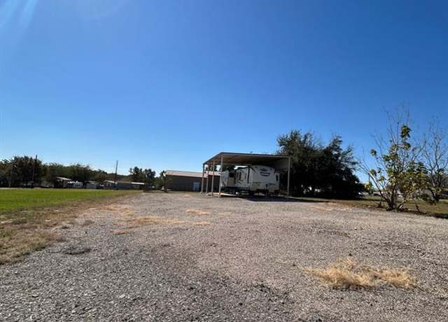 Property at 562 Cheyenne, Quitman, TX 75783