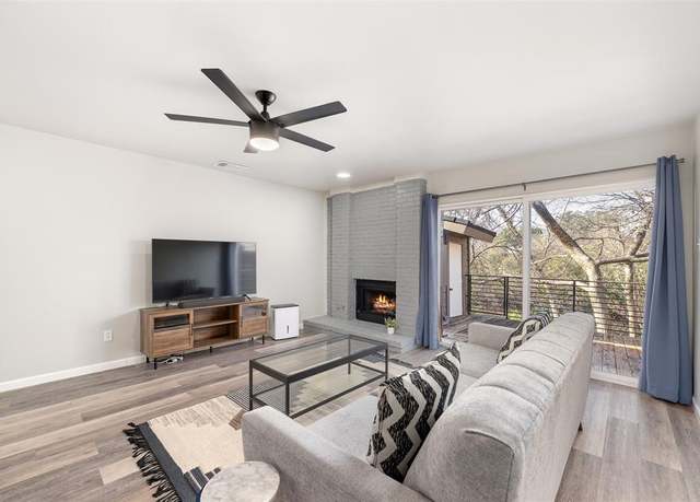 Property at 2204 W Park Blvd #3002, Plano, TX 75075, 2 beds, 2.5 baths