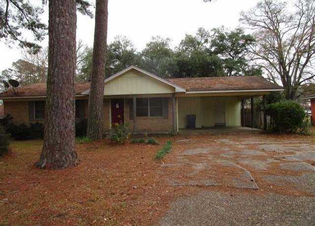 Property at 402 Goode Ave, Minden, LA 71055, 3 beds, 1 bath