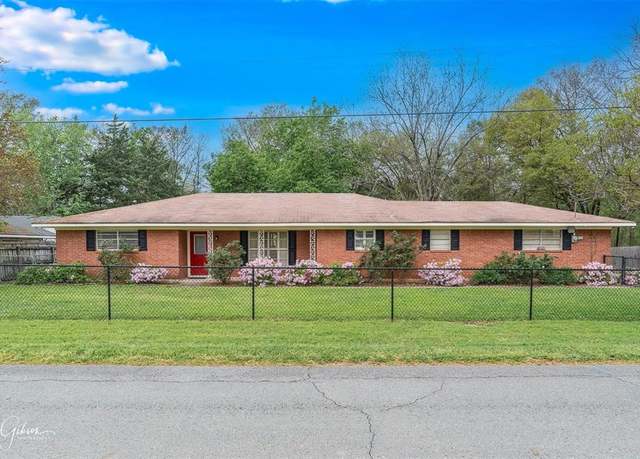 Property at 3350 Edson Blvd, Shreveport, LA 71107, 2 beds, 2 baths
