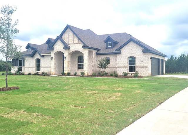 Property at 7050 Champion Rd, Midlothian, TX 76065, 4 beds, 2 baths