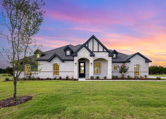 Property at 7050 Champion Rd, Midlothian, TX 76065, 4 beds, 2 baths