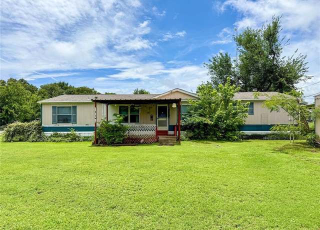 Property at 439 Live Oak Loop, Whitney, TX 76692, 3 beds, 2 baths
