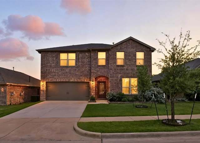 Property at 1229 Rosebush Rd, Aubrey, TX 76227, 5 beds, 3.5 baths