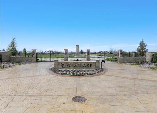 Property at 27 Pinehurst Dr, Woodway, TX 76712