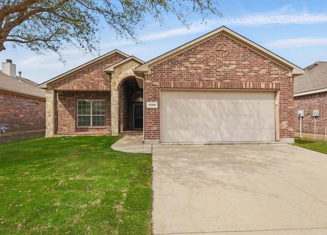Property at 1308 Zanna Grace Way, Fort Worth, TX 76052, 4 beds, 2 baths