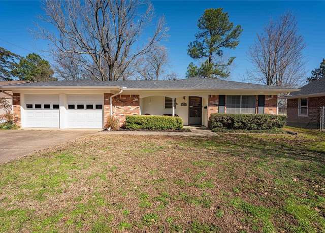 Property at 2965 Mahaffey Ln, Paris, TX 75460, 3 beds, 2 baths