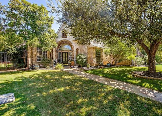Property at 3323 Shadow Wood Cir, Highland Village, TX 75077, 5 beds, 3 baths