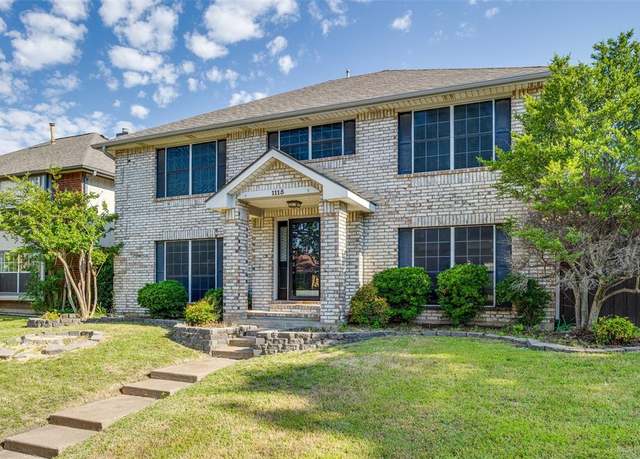 Property at 1115 Holly Dr, Carrollton, TX 75010, 4 beds, 2.5 baths