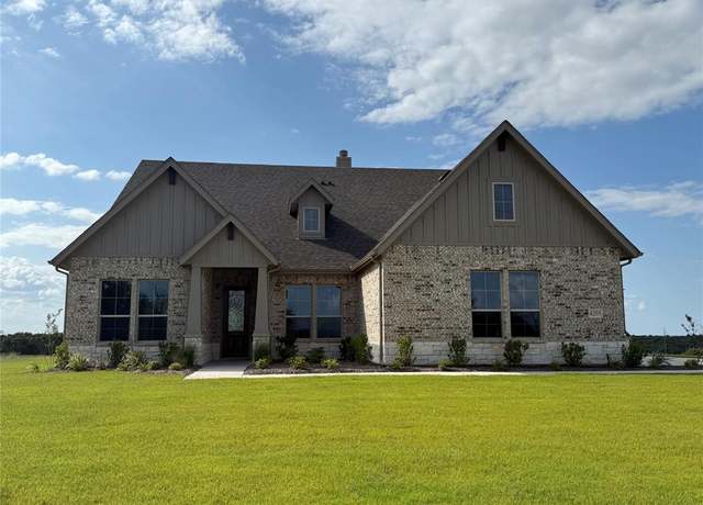 Property at 4205 Old Springtown Rd, Weatherford, TX 76082, 4 beds, 3 baths