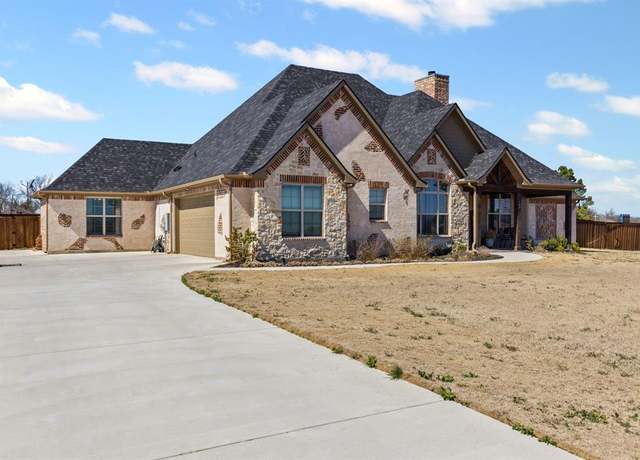 Property at 100 Western Trl, Pottsboro, TX 75076, 4 beds, 3 baths