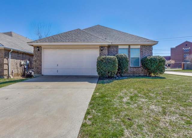 Property at 5328 Sioux Creek Ln, Fort Worth, TX 76244, 3 beds, 2 baths