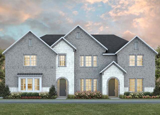 Property at 7039 Granbury Ln, Grand Prairie, TX 75054, 3 beds, 2.5 baths