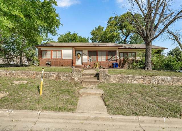 Property at 641 W College St #1, Stephenville, TX 76401, 5 beds, 4 baths