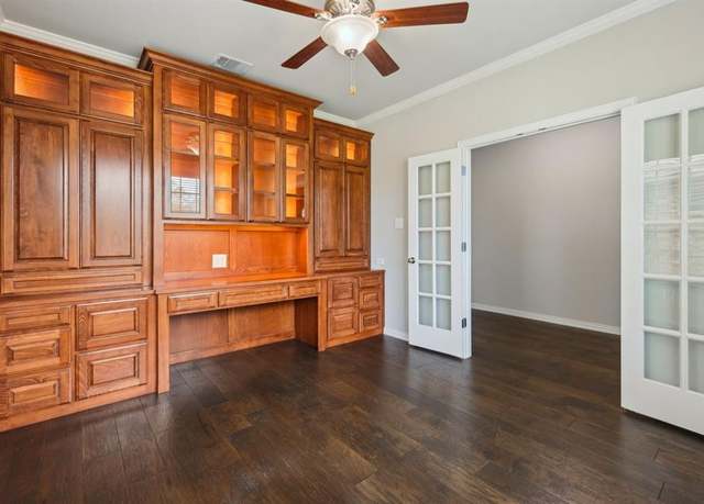 Property at 6500 Roaring Crk, Denton, TX 76226, 5 beds, 3.5 baths