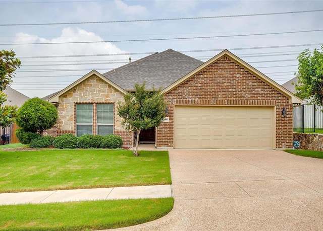Property at 10908 Prestwick Ter, Benbrook, TX 76126, 3 beds, 2 baths