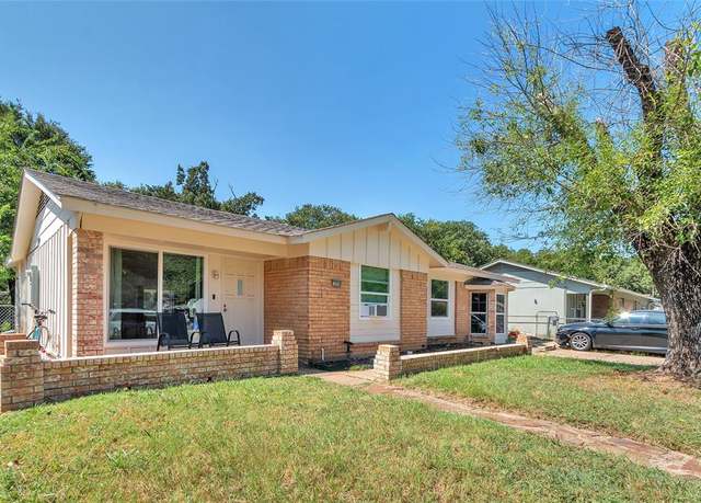 Property at 12608 Crestwood Ln, Balch Springs, TX 75180, 3 beds, 2 baths