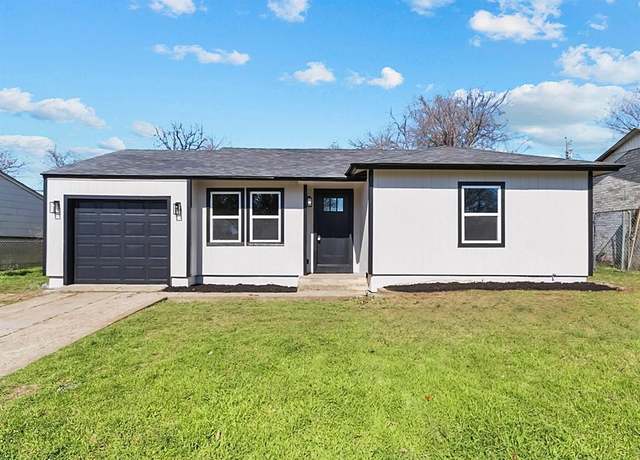 Property at 2413 Moresby St, Fort Worth, TX 76105, 4 beds, 2 baths