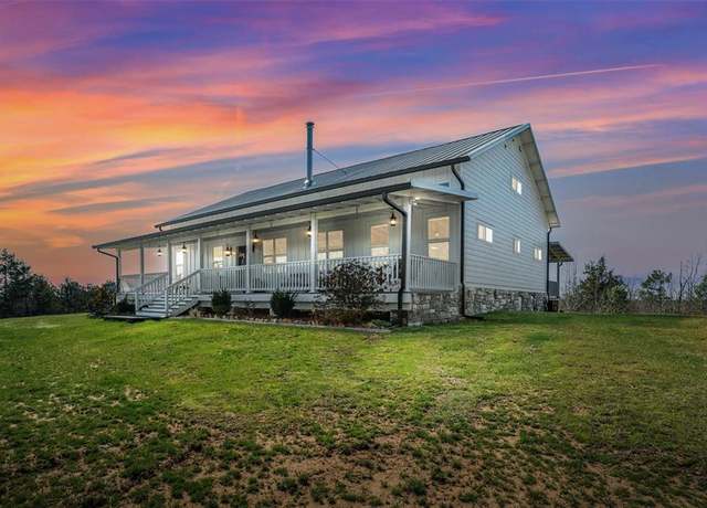 Property at 149 County Road 1119, Atlanta, TX 75551, 5 beds, 2 baths