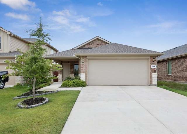 Property at 124 Greengate Dr, Boyd, TX 76023, 3 beds, 2 baths