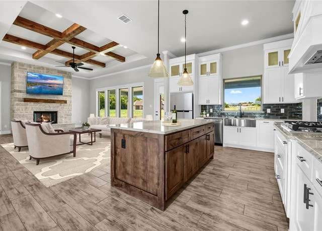 Property at 6001 Trophy Ct, Brock, TX 76087, 4 beds, 2.5 baths