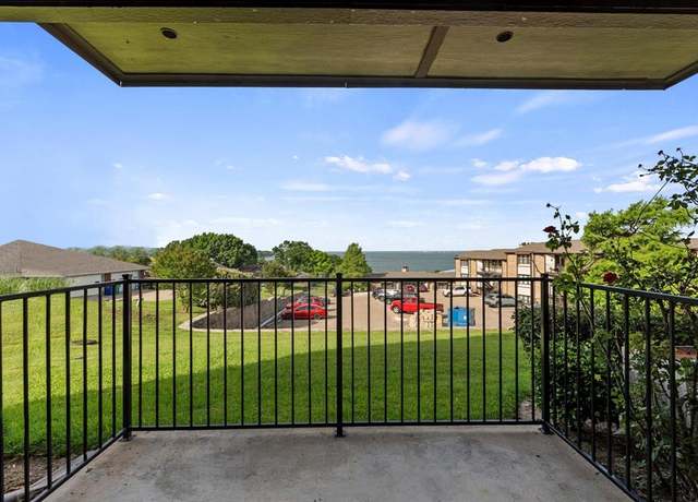 Property at 154 Henry M Chandler Dr, Rockwall, TX 75032, 1 bed, 1 bath