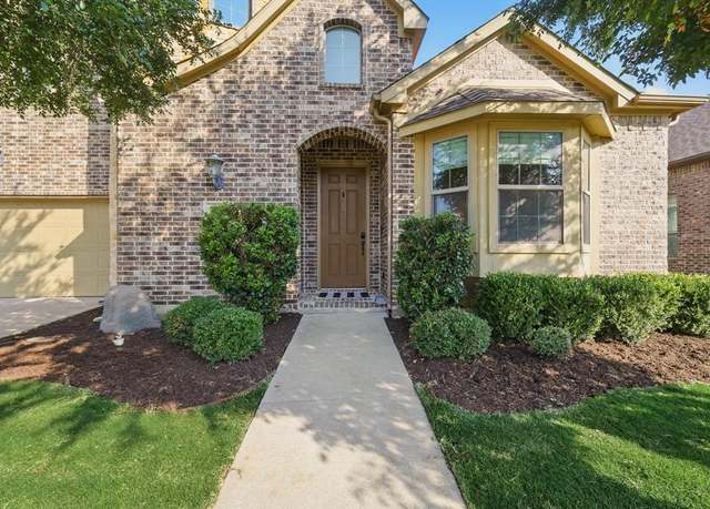 Property at 5720 Eagle Mountain Dr, Denton, TX 76226, 4 beds, 3 baths