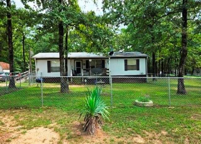 Property at 108 Elm St, Mabank, TX 75156, 3 beds, 2 baths