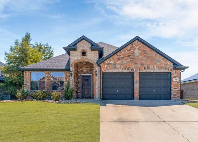Property at 25 S Highland Dr, Sanger, TX 76266, 3 beds, 2 baths