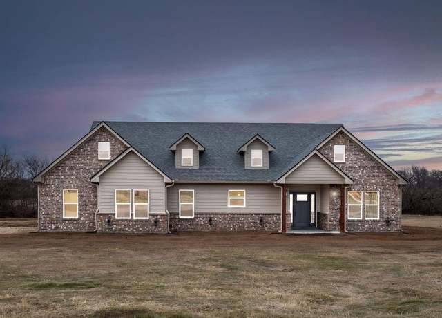 Property at 181 Trinity Cir, Bowie, TX 76230, 3 beds, 2 baths