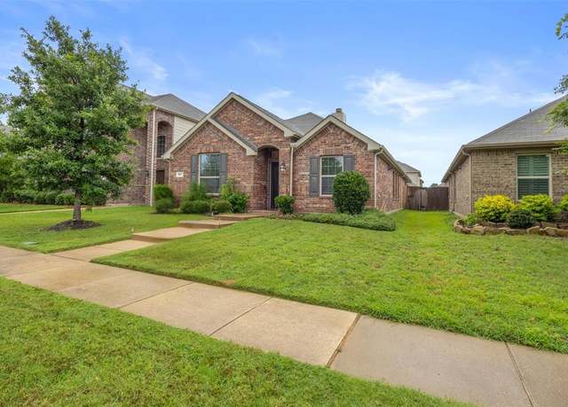Property at 617 Wounded Knee Dr, Aubrey, TX 76227, 3 beds, 2 baths