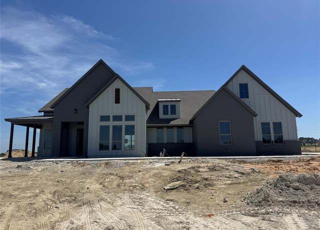 Property at 560 Aermotor Loop, Weatherford, TX 76085, 4 beds, 3.5 baths