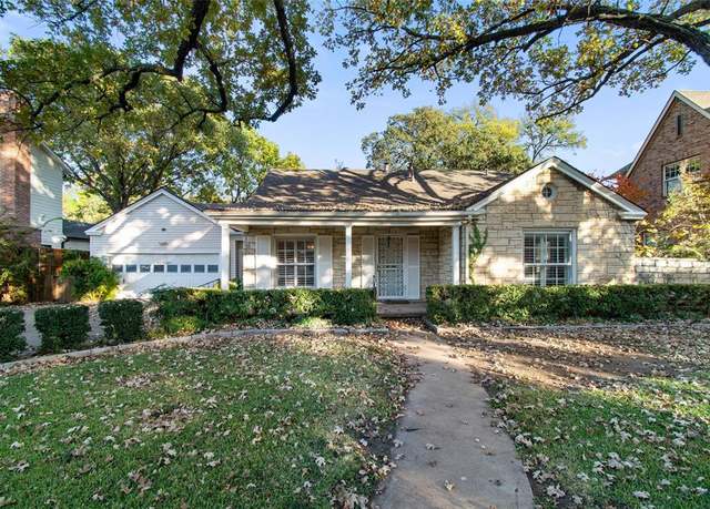 Property at 320 N Bailey Ave, Fort Worth, TX 76107, 3 beds, 3 baths