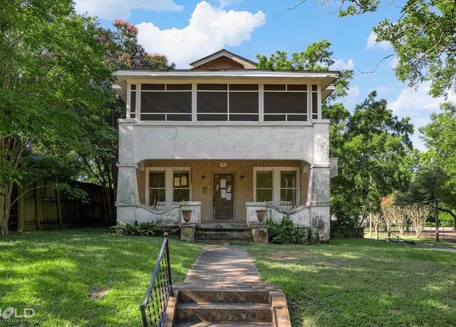 Property at 561 Forest Ave, Shreveport, LA 71104, 5 beds, 3 baths