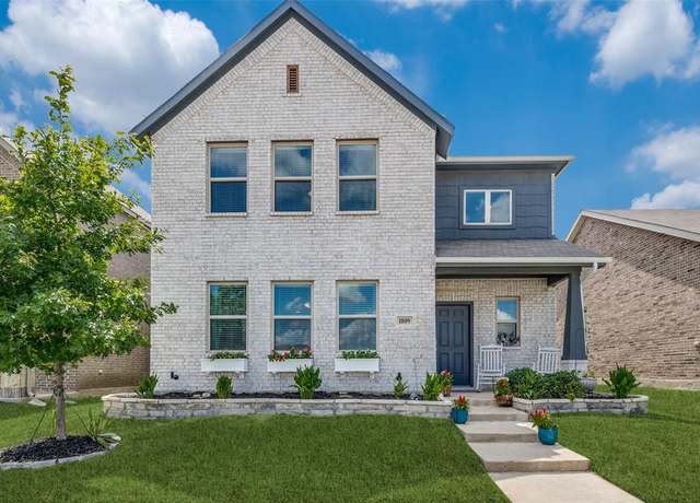 Property at 1809 Wayne Ln, Celina, TX 75009, 4 beds, 2.5 baths