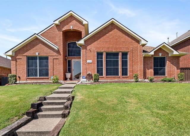 Property at 2124 Valley Falls Ave, Mesquite, TX 75181, 3 beds, 2 baths