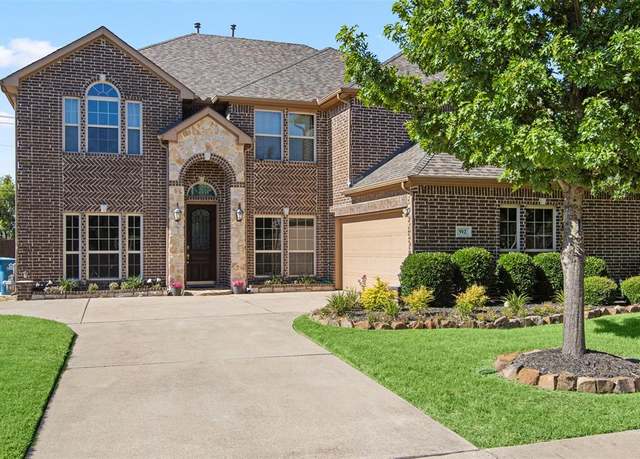 Property at 912 Danbury Dr, Desoto, TX 75115, 5 beds, 3.5 baths