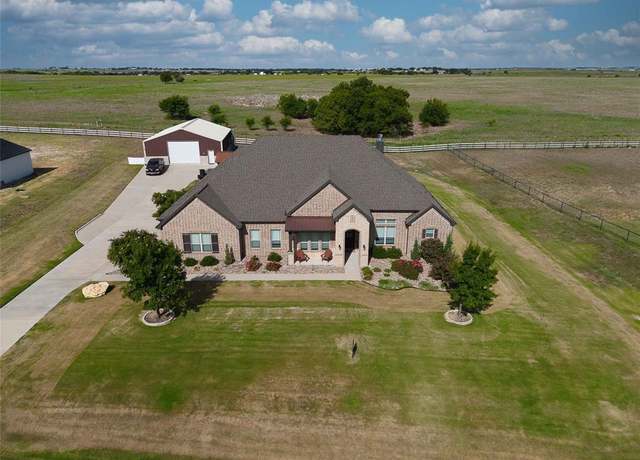 Property at 108 Gray Fox Ct, Godley, TX 76044, 5 beds, 3 baths