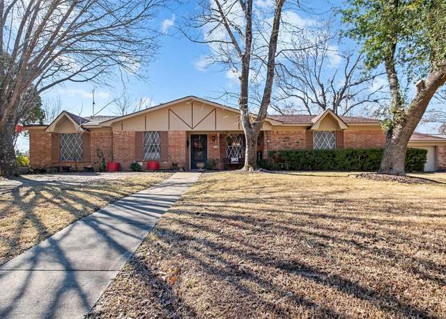Property at 703 Amy St, Canton, TX 75103, 4 beds, 2 baths