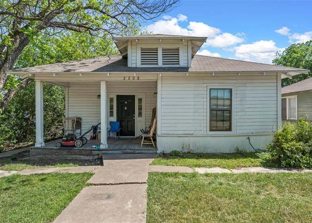 Property at 2208 Cumberland Ave, Waco, TX 76707, 4 beds, 3 baths