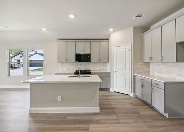 Property at 4029 Medina Dr, Farmersville, TX 75442, 3 beds, 2 baths