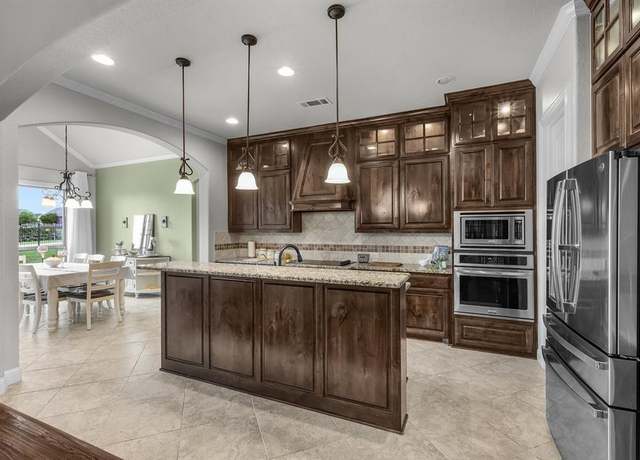 Property at 228 Parc Oaks Dr, Aledo, TX 76008, 5 beds, 3.5 baths