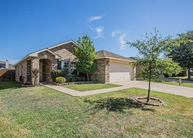 Property at 5804 Mirror Ridge Dr, Fort Worth, TX 76179, 3 beds, 2 baths