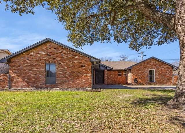 Property at 5216 South Dr, Fort Worth, TX 76132, 3 beds, 2 baths