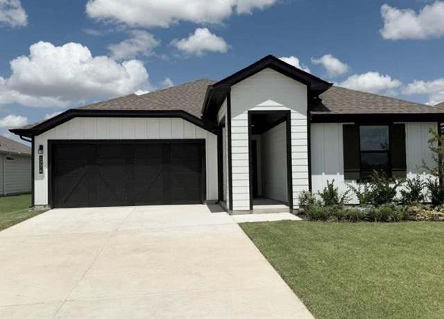 Property at 1776 River Bend Rd, Burleson, TX 76028, 5 beds, 3 baths
