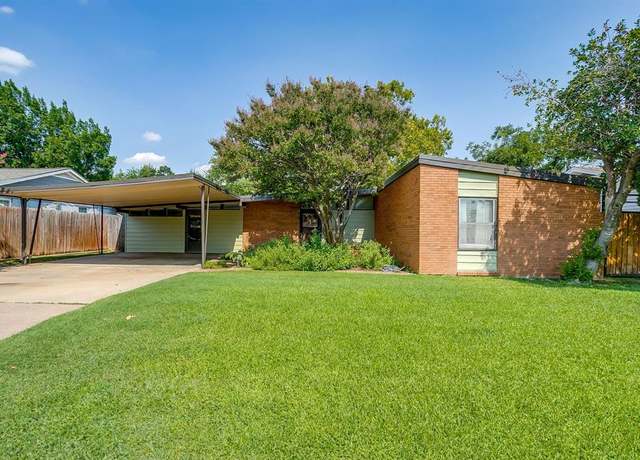 Property at 4913 Rutland Ave, Fort Worth, TX 76133, 3 beds, 2 baths